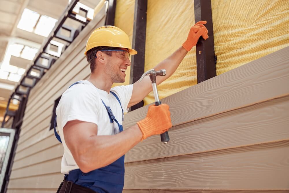 residential siding jobsite